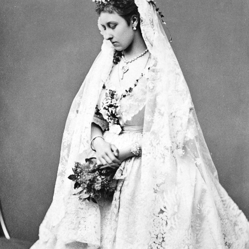 Photo Princess Louise in her wedding dress